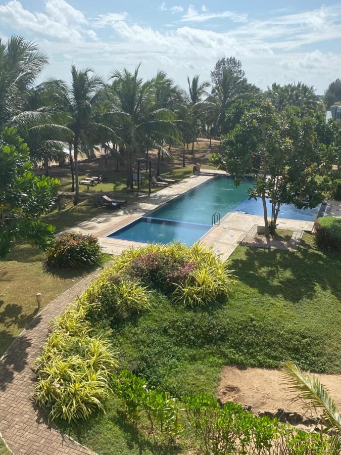 Luxury Penthouse, Nilaveli Apartment Trincomalee Bagian luar foto